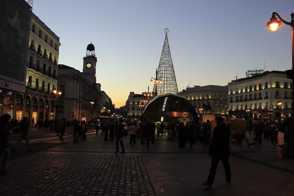 Hostal Ana Belen Madrid Exterior photo